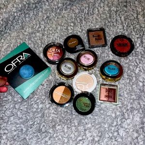Bulk eyeshadows